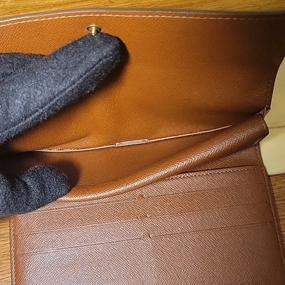 Louis Vuitton Monogran Canvas Porte Tresor International Wallet - Picture 14 of 16